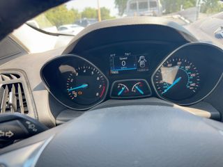 2015 Ford Escape Titanium - Interior Instrument Cluster / Odometer Image